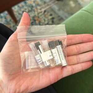 Random/Mystery Pack of 5 Perfume Samples